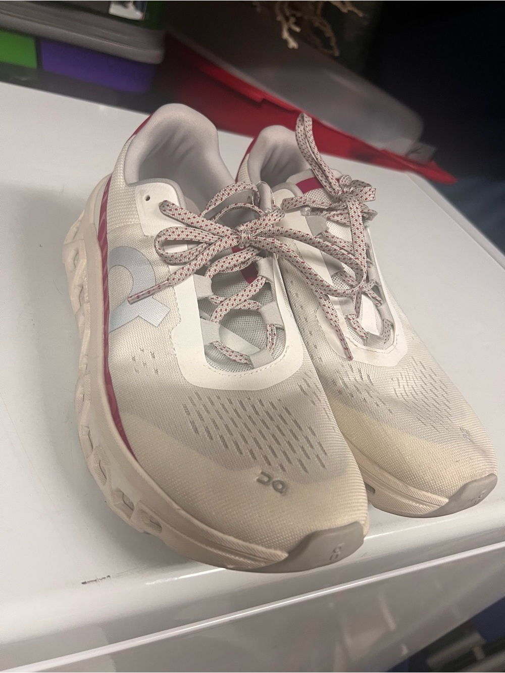 On Cloud Light Cream Women's Running Sneakers with Pink Accent